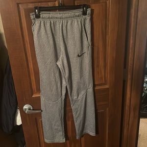 See pictures for appearance and colors